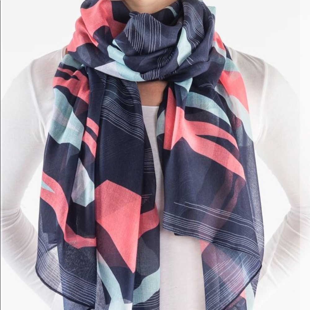 Printed Villiage Scenic Mountain Scarf